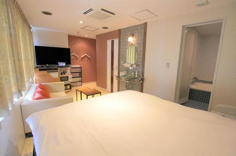 Hotel U image