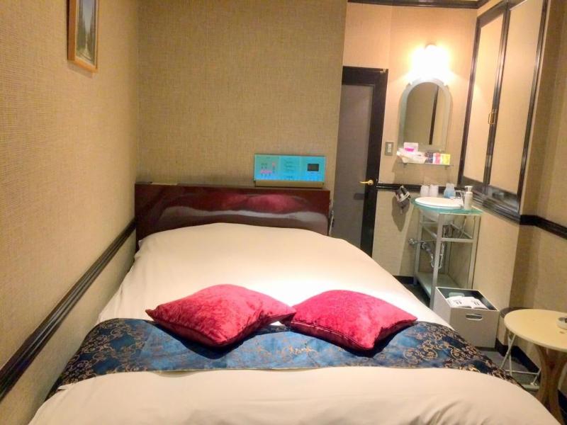 Hotel U image