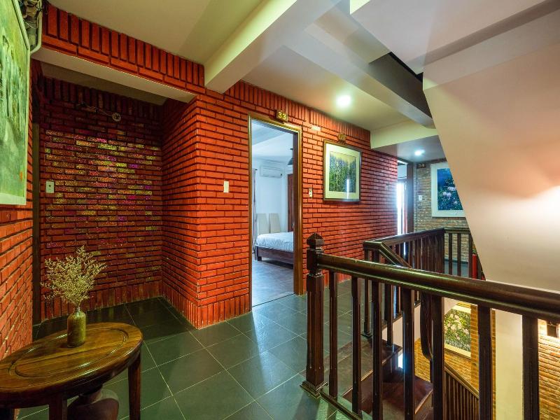Calm House Hotel Hoi An image