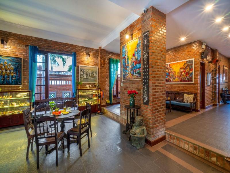 Calm House Hotel Hoi An image