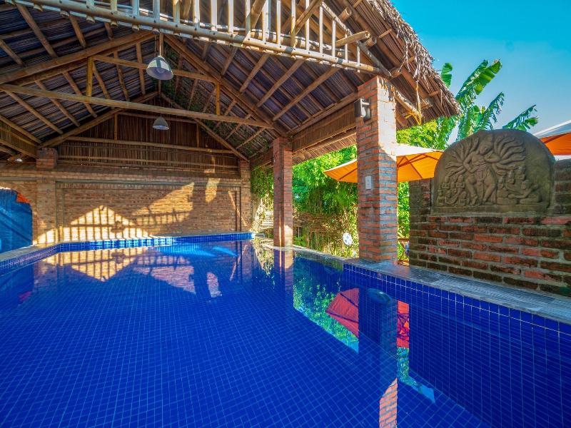 Calm House Hotel Hoi An image