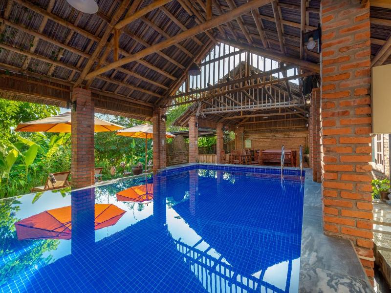 Calm House Hotel Hoi An image