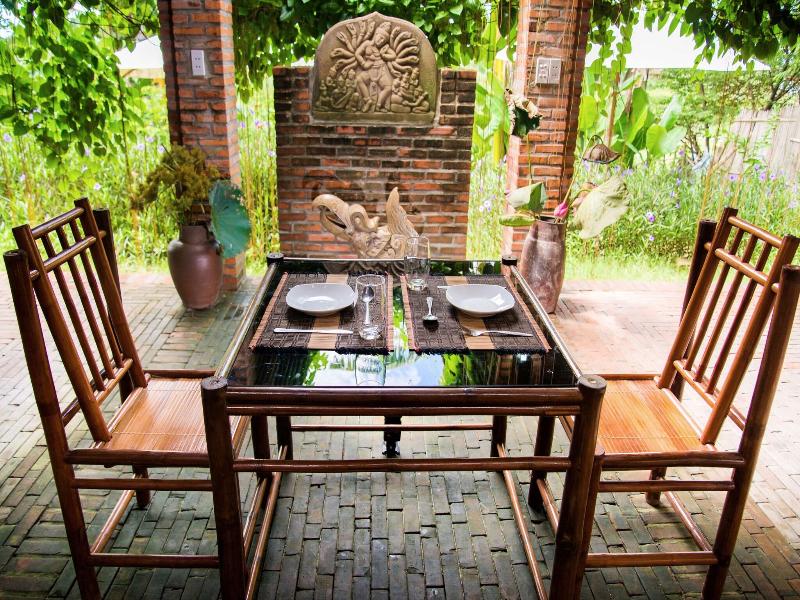 Calm House Hotel Hoi An image