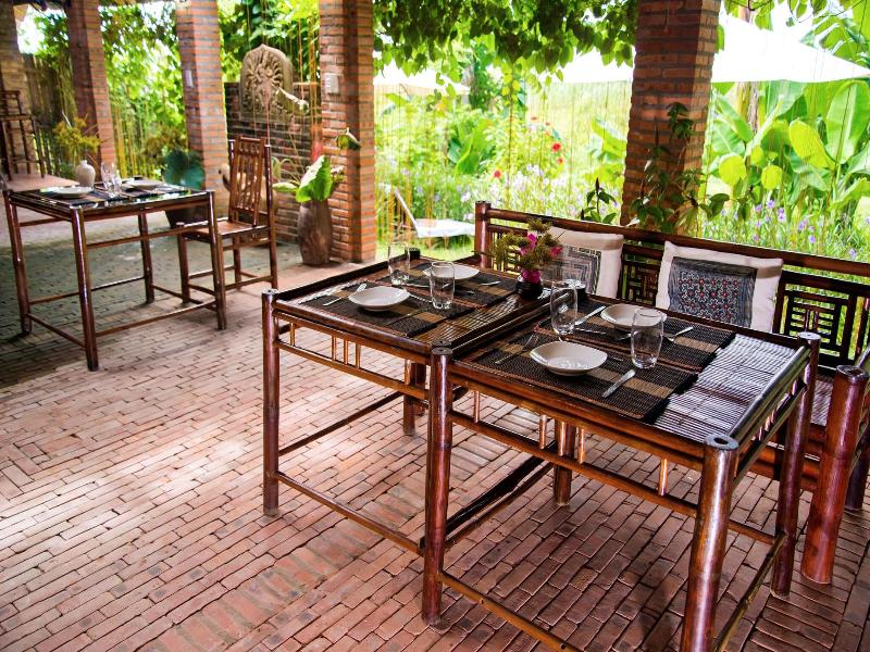 Calm House Hotel Hoi An image