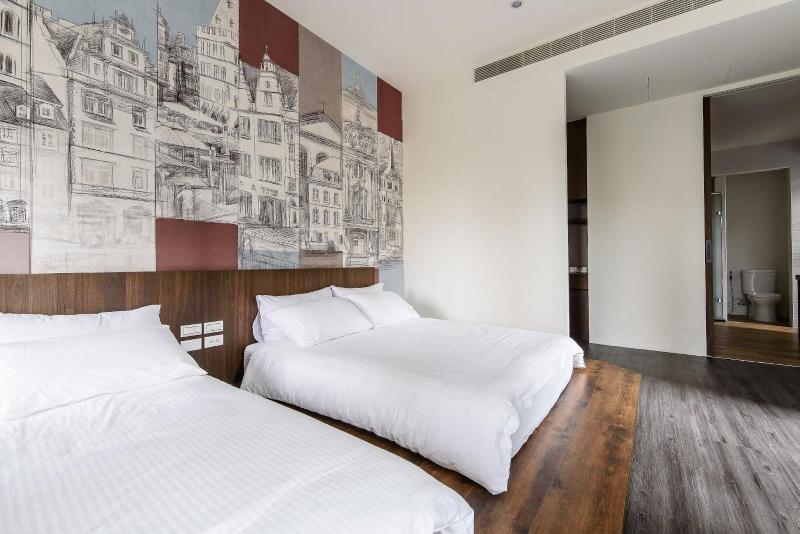 Treehouse Hostels image