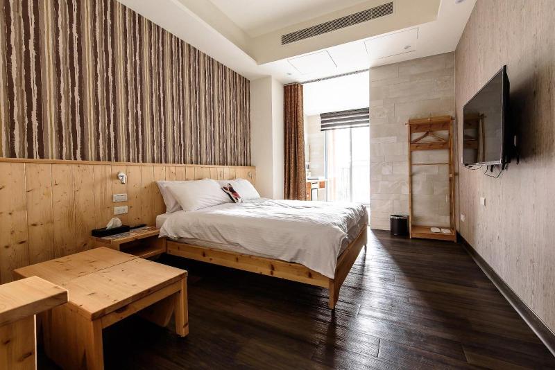 Treehouse Hostels image
