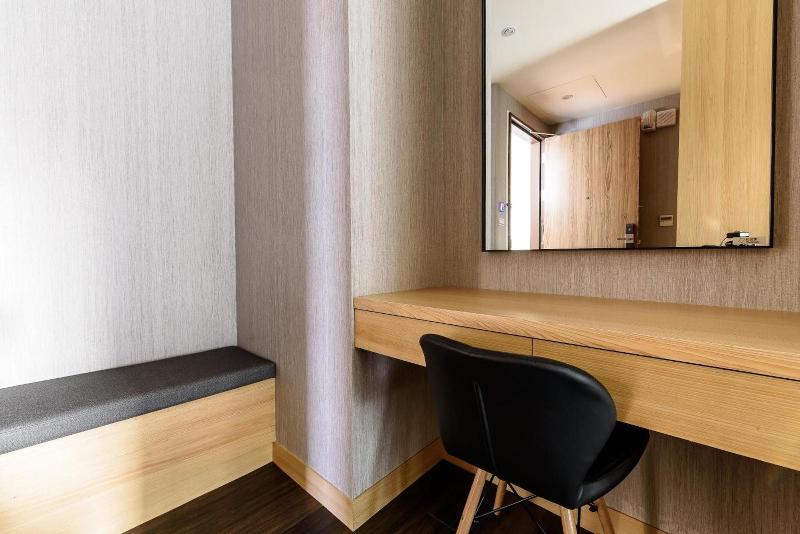 Treehouse Hostels image