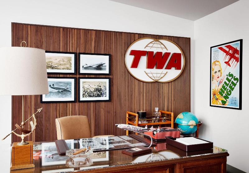 Twa Hotel image