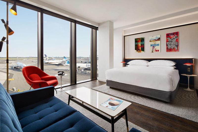 Twa Hotel image