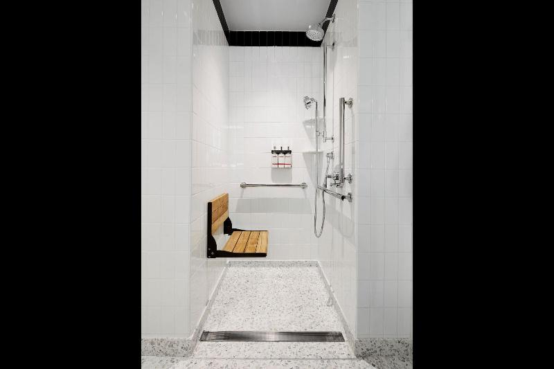 Twa Hotel image