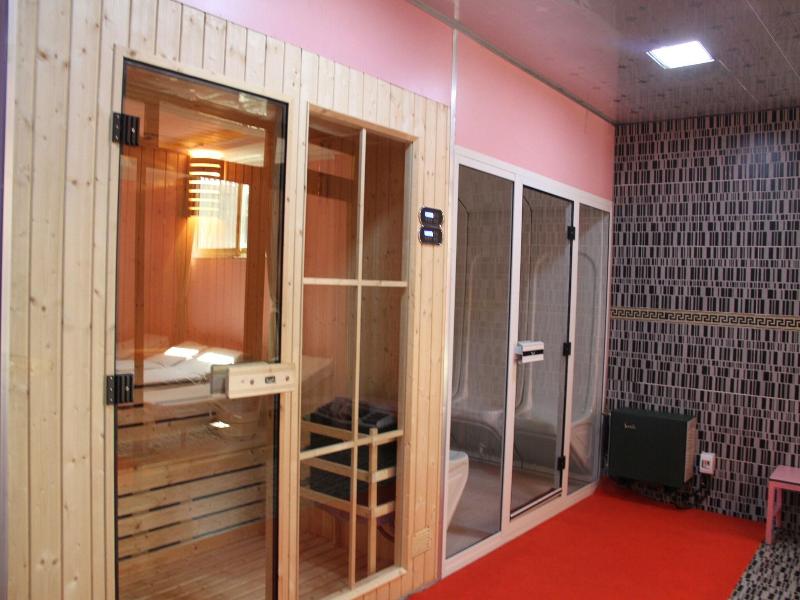 Emmad Furnished Hotel image