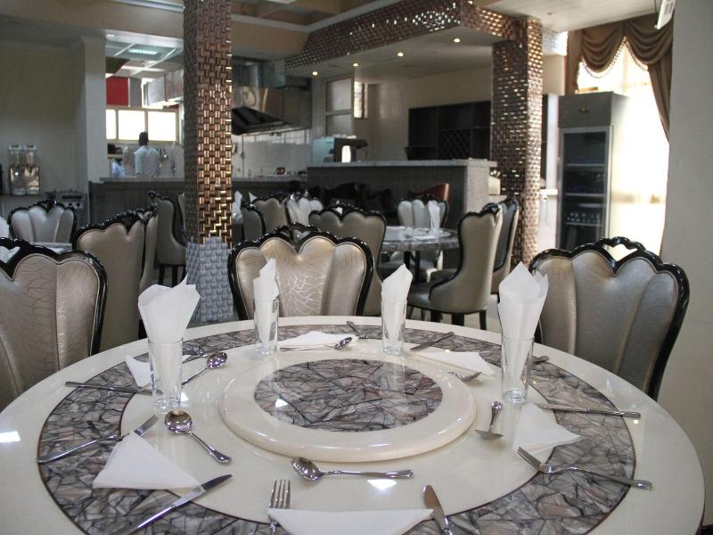 Emmad Furnished Hotel image
