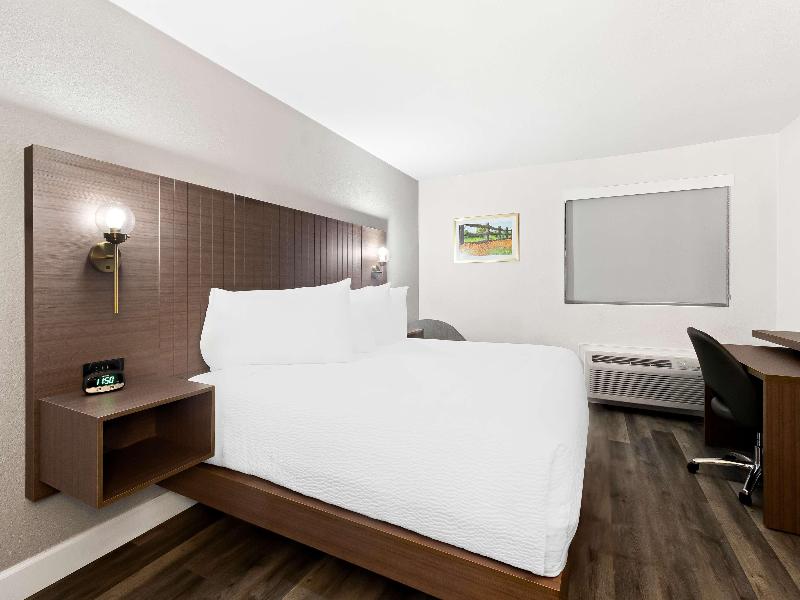 Surestay By Best Western Groves image