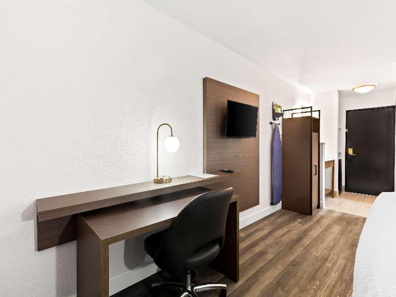 Surestay By Best Western Groves image