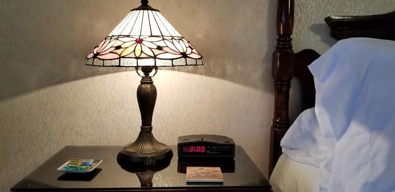 Evening Shade Inn image