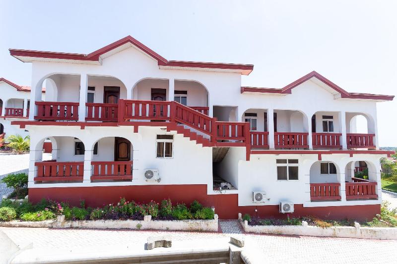 Royal Elmount Hotel image
