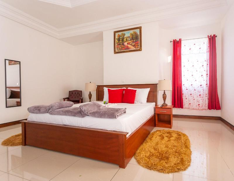 Royal Elmount Hotel image