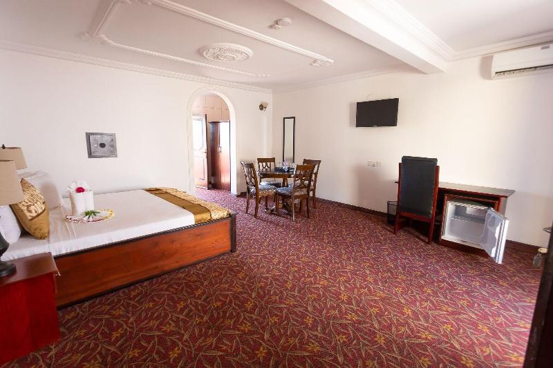 Royal Elmount Hotel image