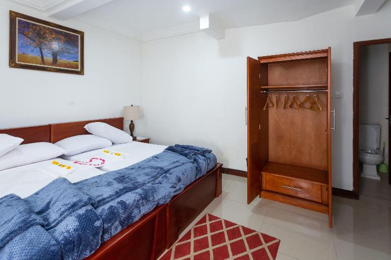 Royal Elmount Hotel image