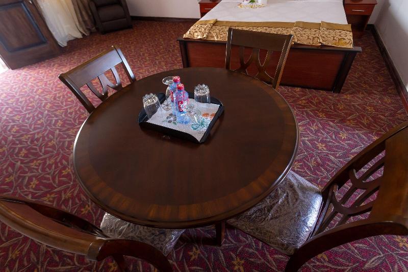Royal Elmount Hotel image