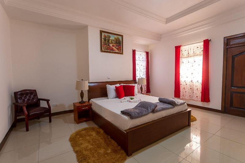 Royal Elmount Hotel image
