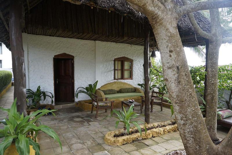 Bahati Villa