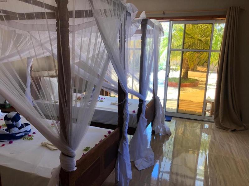Kikoi Boutique Hotel image