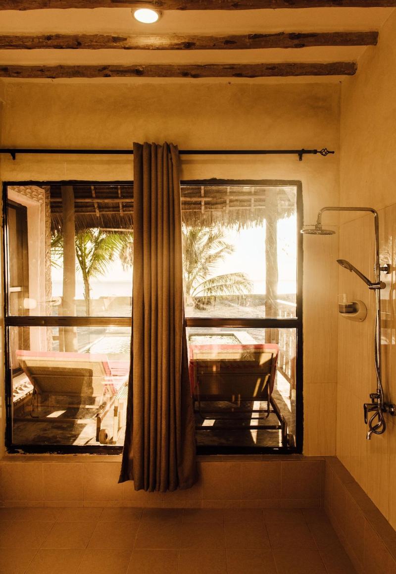 Kikoi Boutique Hotel image