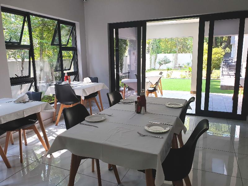 La Orchard Hotel image