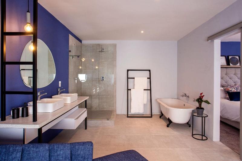 Nova Boutique Hotel image