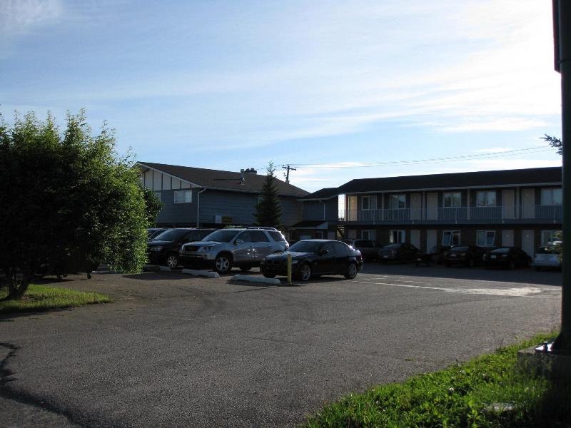 Foothills Motel — general view
