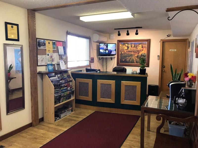 Foothills Motel