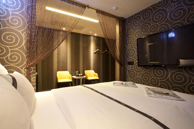 W Hotel — photo 20