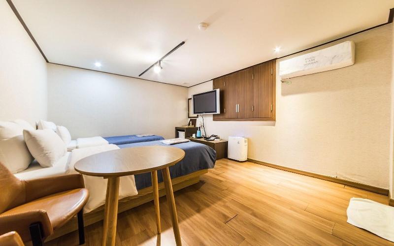 Sohsul Hotel image