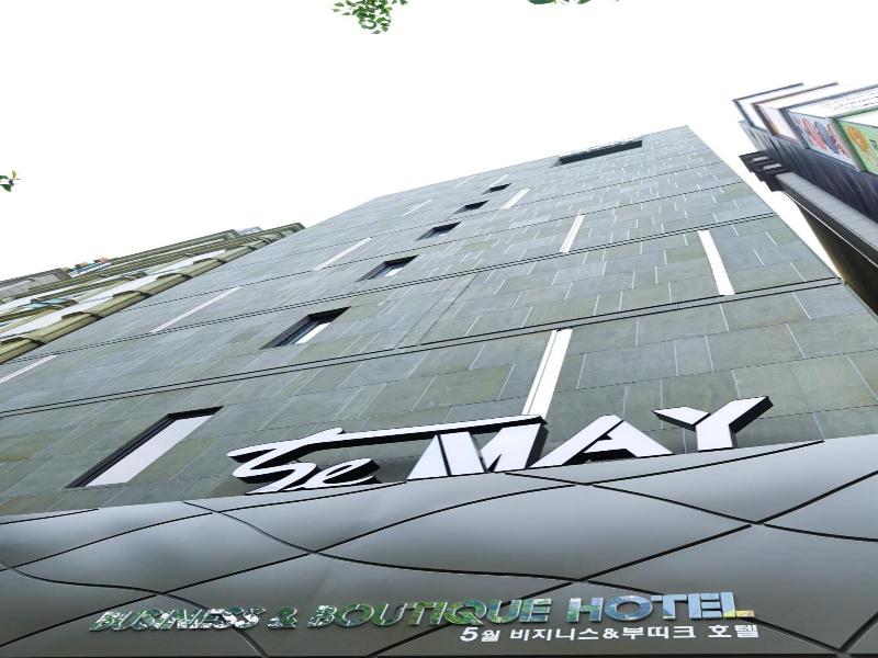 Hotel The May image