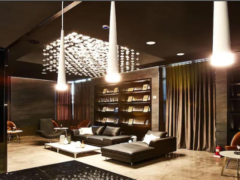 Hotel Wanted image