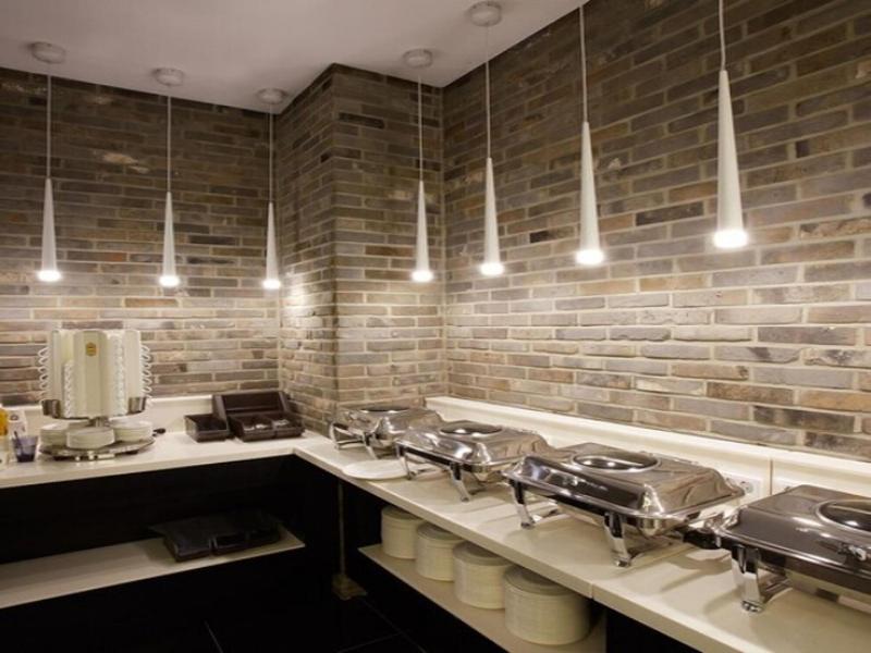 Hotel Wanted image