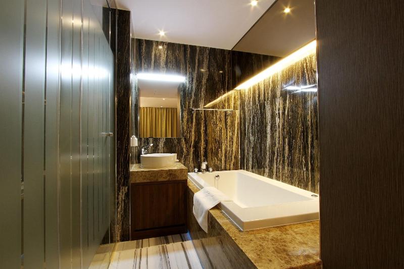Royal Prime Hotel image