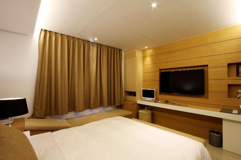 Royal Prime Hotel image
