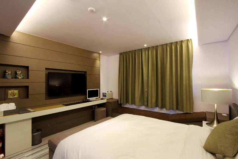 Royal Prime Hotel image