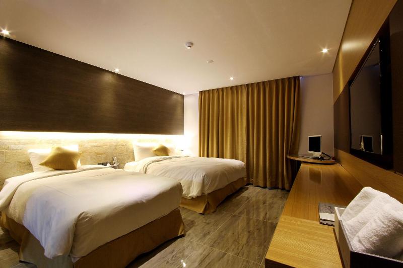 Royal Prime Hotel image