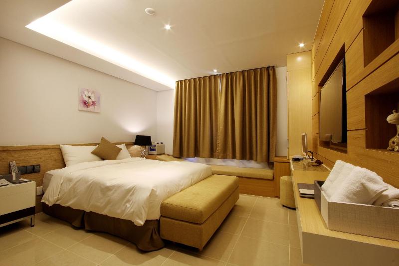 Royal Prime Hotel image