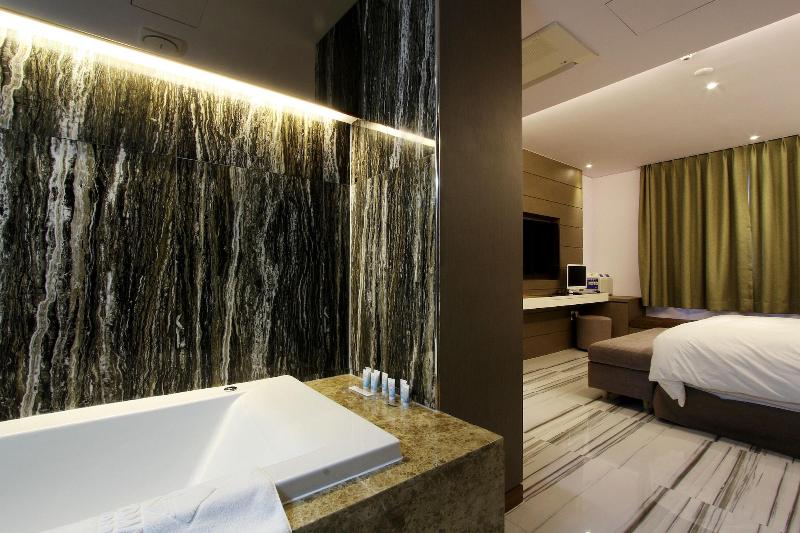 Royal Prime Hotel image
