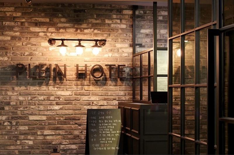 Plein Hotel image