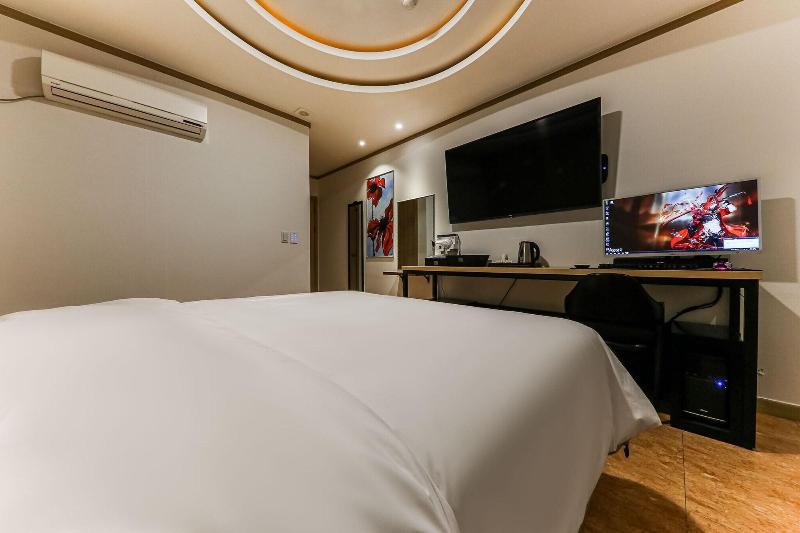 Ing Hotel image