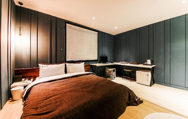 Hotel Ignis image
