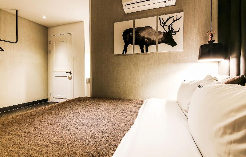 Hotel Ignis image