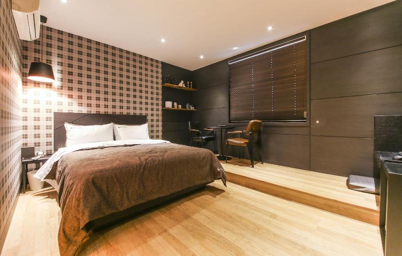 Hotel Ignis image