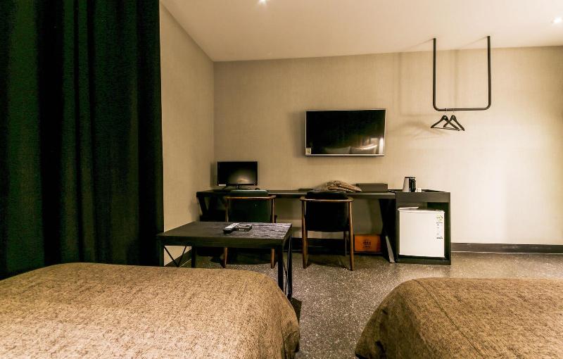 Hotel Ignis image