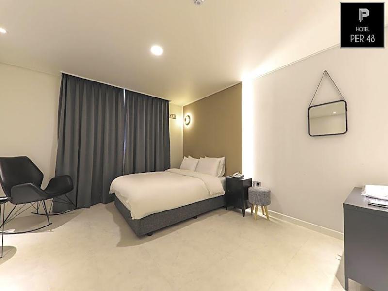 Hotel Pier 48 image